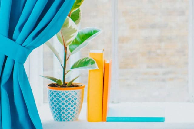 Jak myć okna w mróz bez smug i uszkodzeń - praktyczne porady