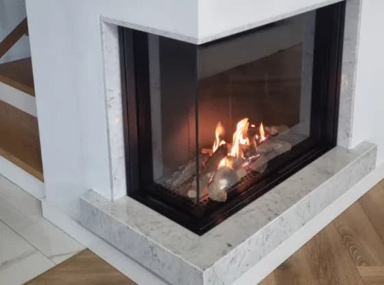 Jaki kominek z płaszczem wodnym na 100m2? Sprawdź, co wybrać!