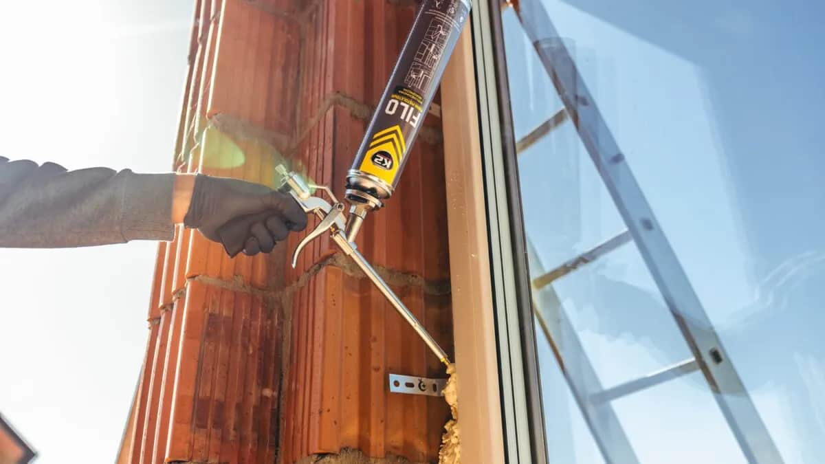 Ile czasu schnie pianka montażowa? Poznaj kluczowe czynniki wpływające