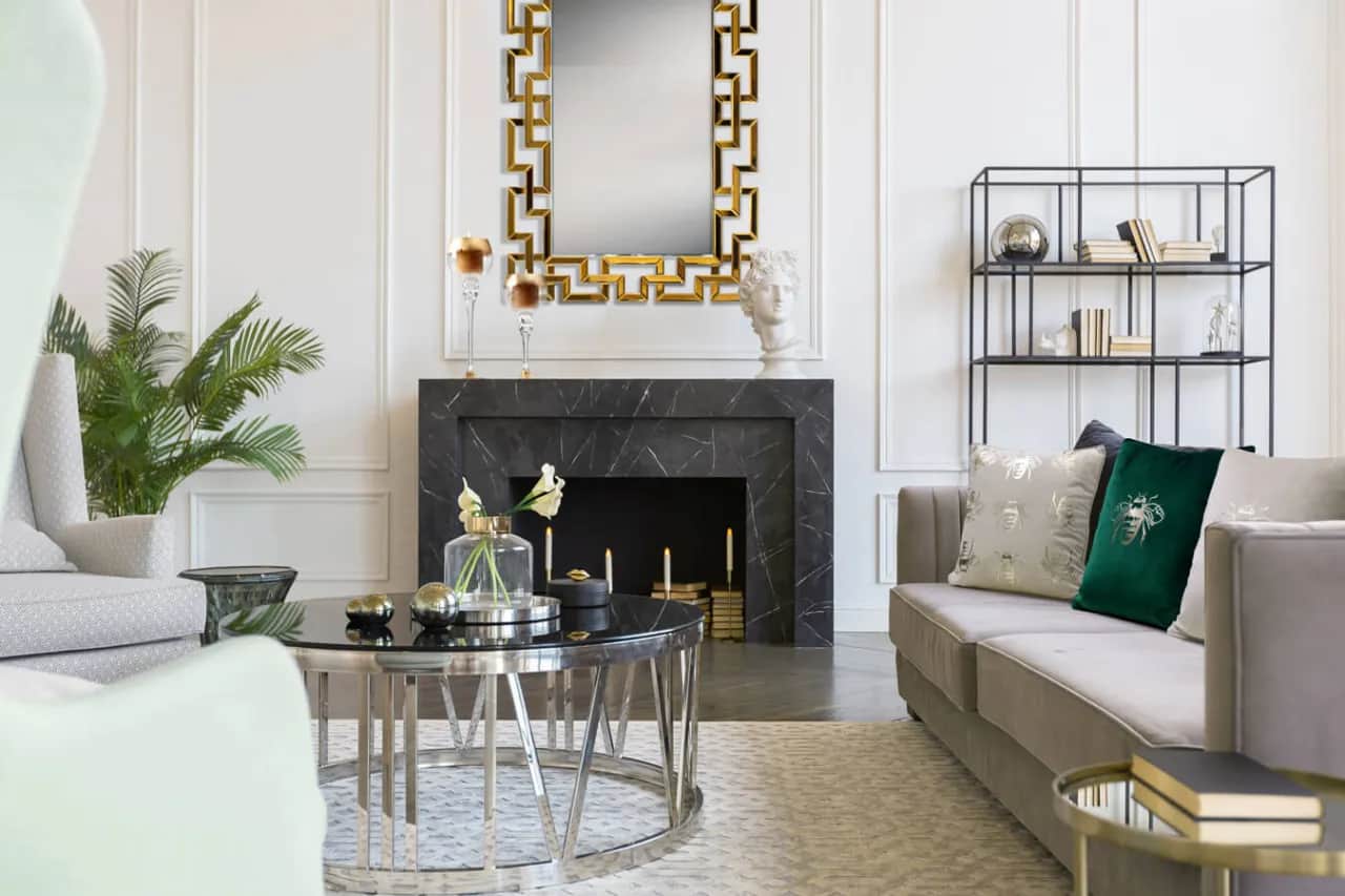 Co powiesić nad kominkiem? Najlepsze pomysły na dekoracje do wnętrza