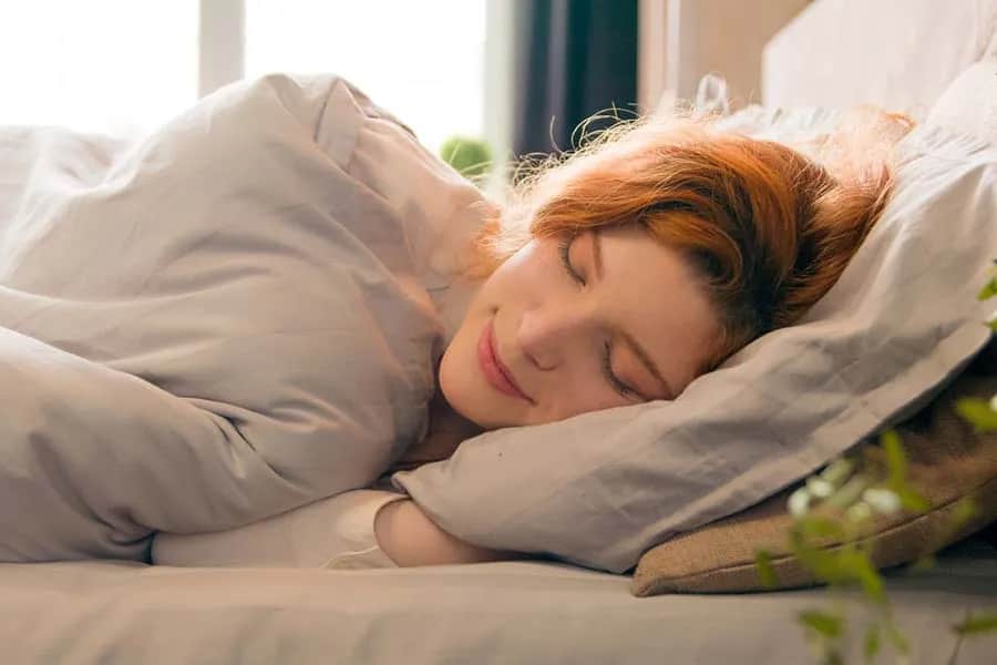 Jaki materac jest najzdrowszy do spania? Uniknij bólu kręgosłupa!