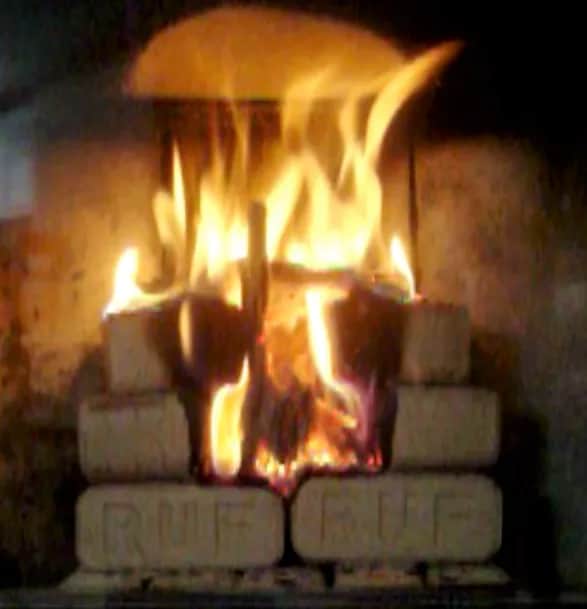 Jak palić brykietem w kominku - uniknij najczęstszych błędów